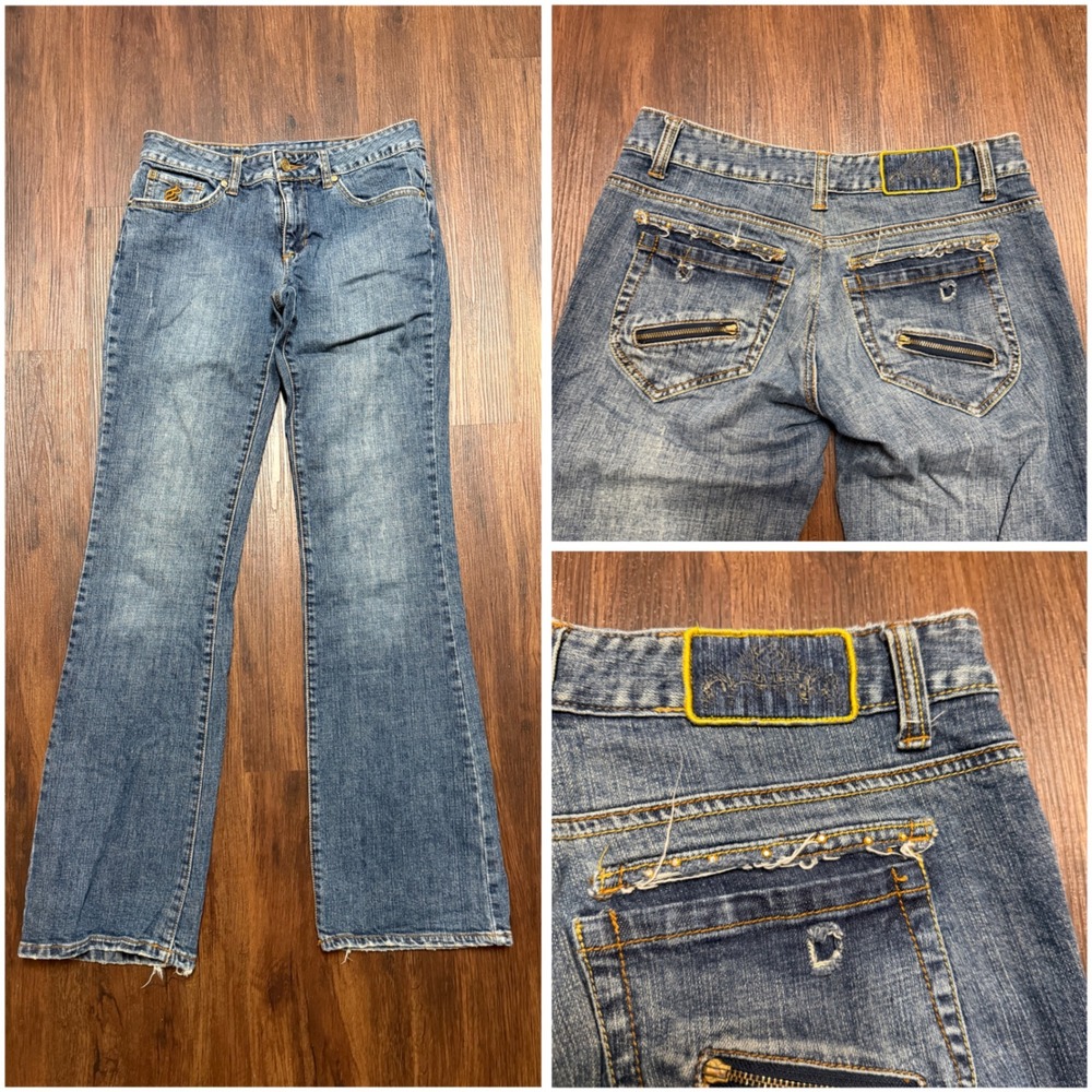 Rocawear Women's Y2K Bootcut Jeans Size 5/28" Distressed Zipper Pocket Low Rise